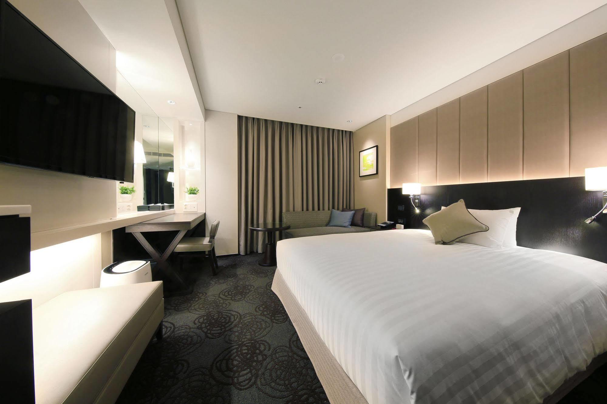 Solaria Nishitetsu Hotel Seoul Myeongdong Exterior foto