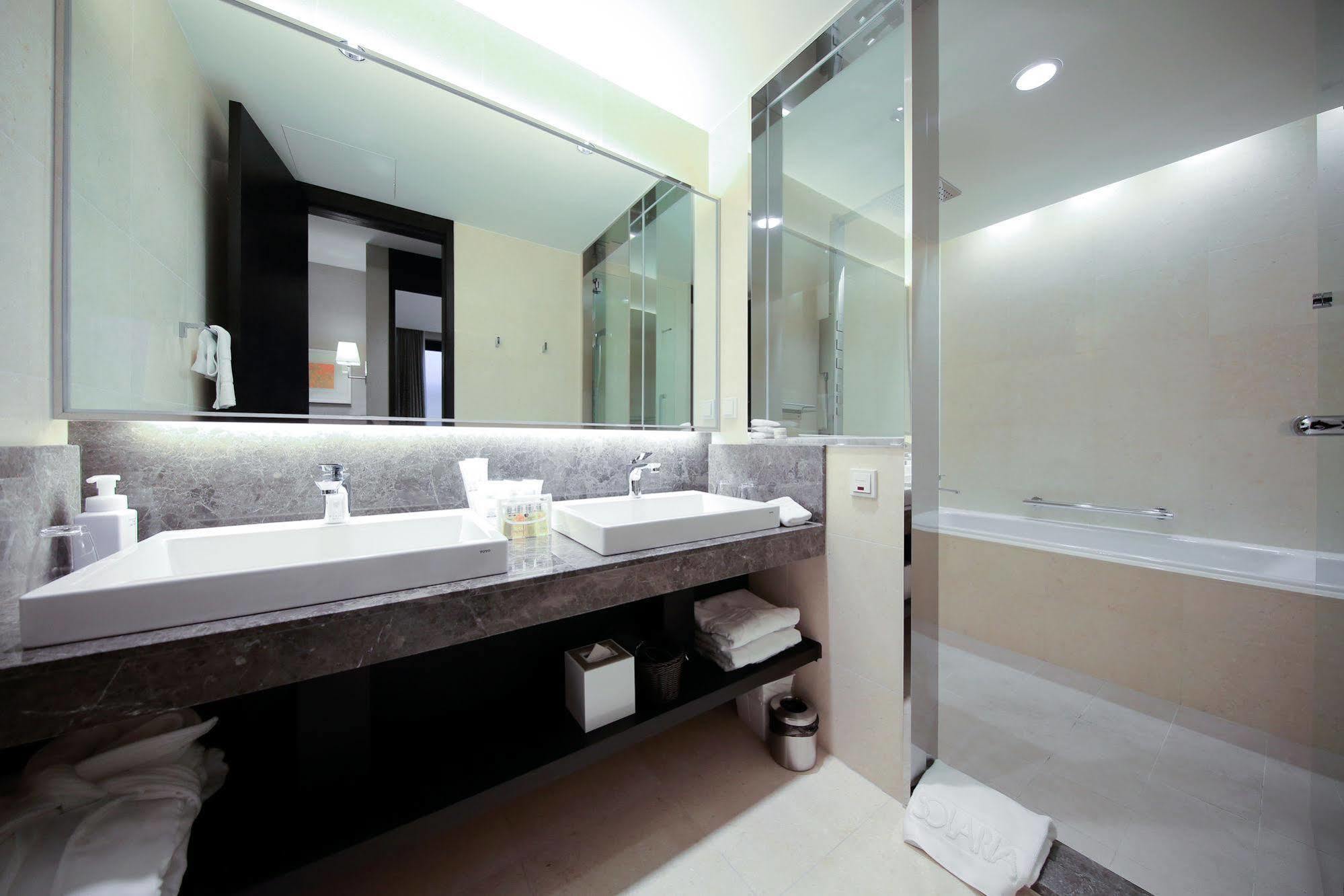 Solaria Nishitetsu Hotel Seoul Myeongdong Exterior foto